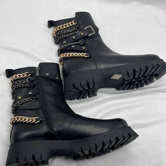 NWOT Steve Madden Black Leather Platform Boots with Chains & Buckle - Picture 4 of 8